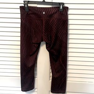 Lululemon Wunder Under Crop Size 8